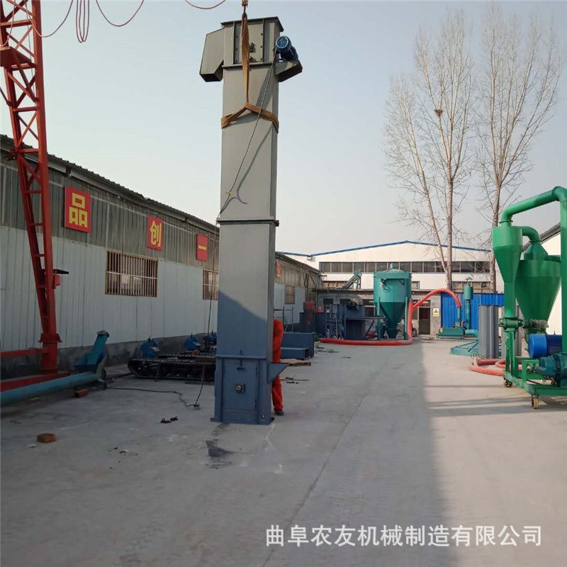 封闭式炉渣斗式提升机水泥沙子垂直上料机矿用NE型板链提升机农友