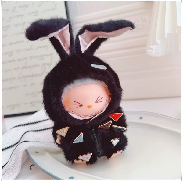 Black velvet hat
