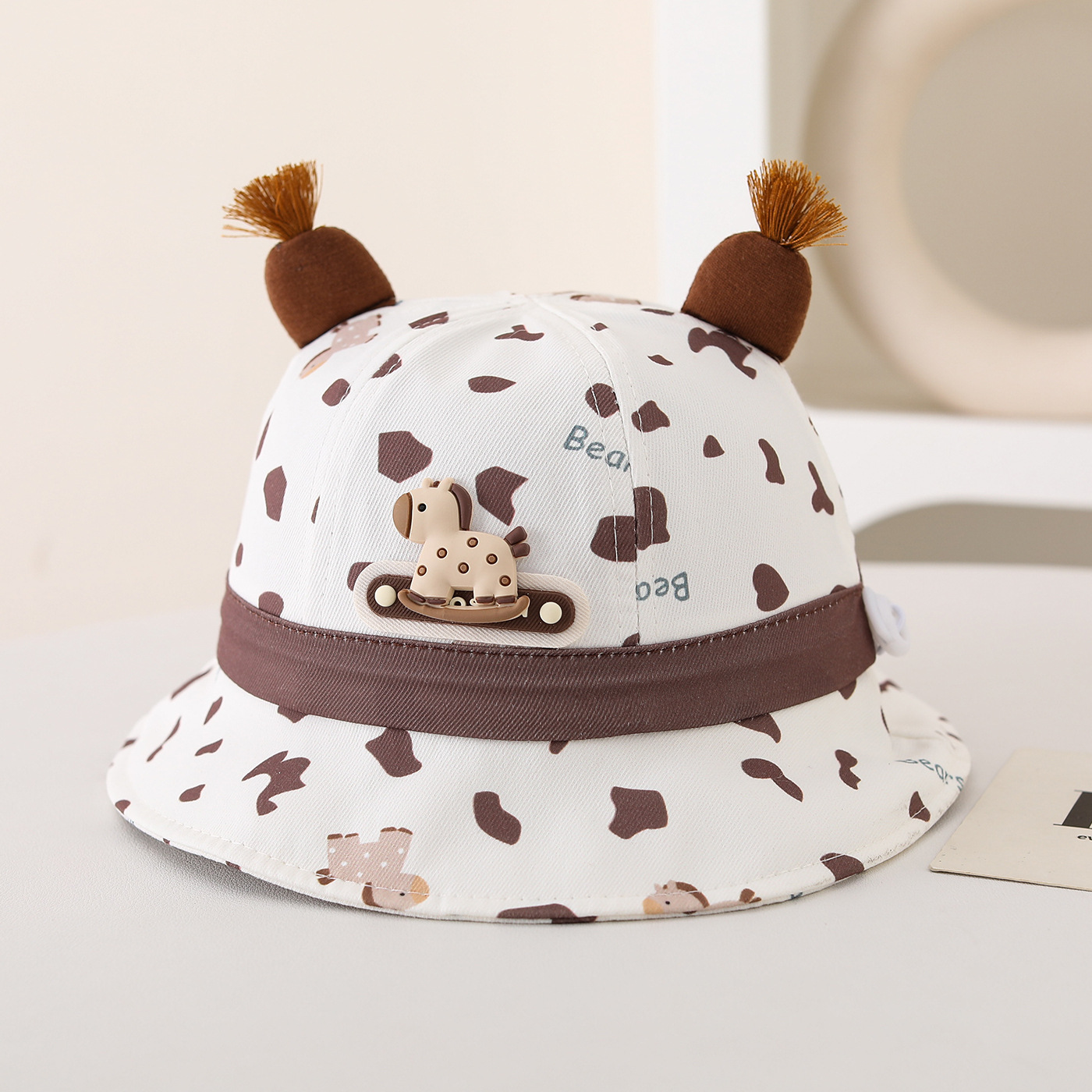 Cappello da sole per bambini a secchiello con pony per l'estate_voghion.com
