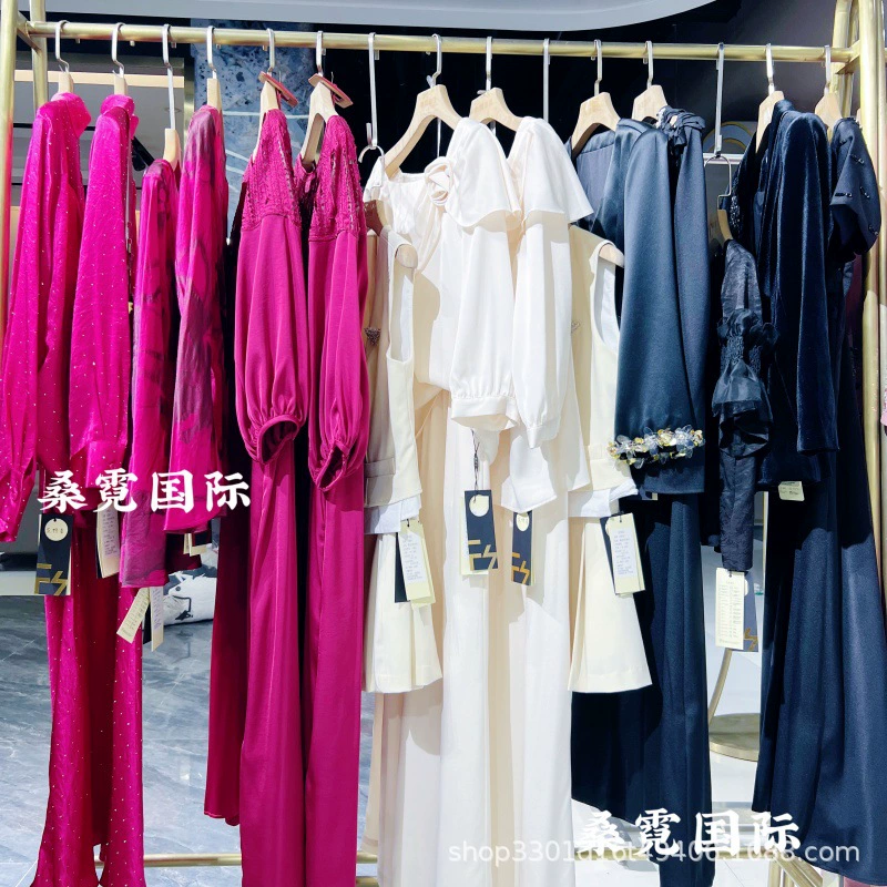 Van Light Роскошная высококачественная вышивка золотой нитью для зрелых женщин Женская одежда в китайском стиле Распродажа брендовой одежды Распродажа на складе Поставка из первых рук.