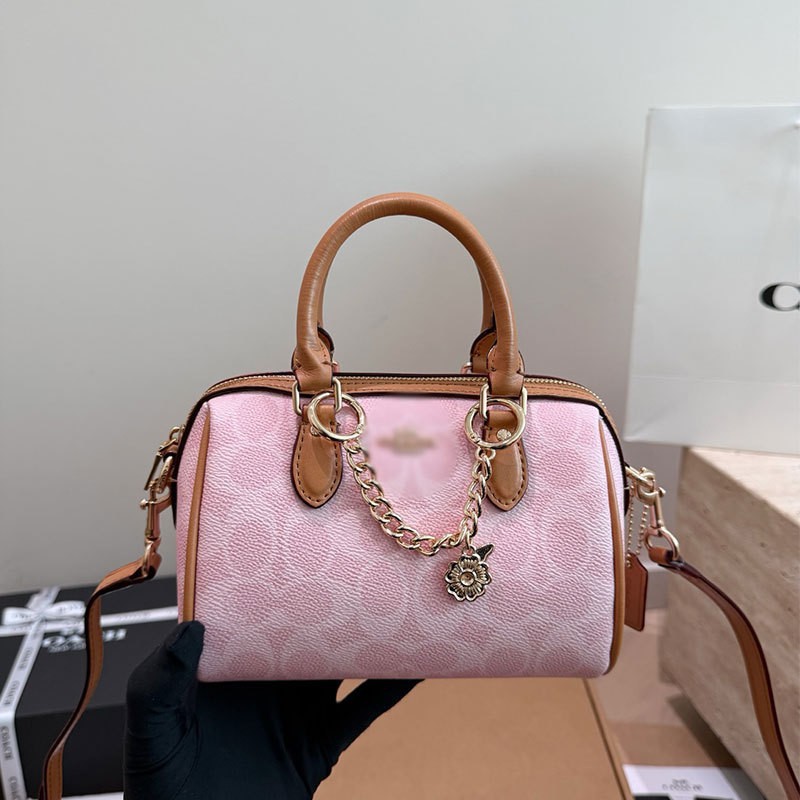 Kouc Dəri Çiyin Çantası və Hobo Modeli