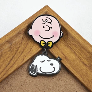 Peanut Comics enamel brooch, Charlie Brown head pendant, badge, cartoon, cute Snoopy pin