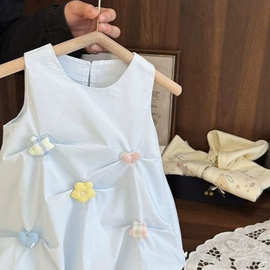 宝宝洋气无袖连衣裙2025新款女童公主夏季中国风花苞背心儿童裙子