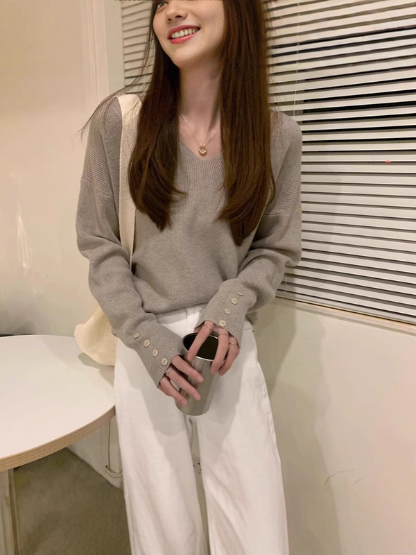 别致V领针织衫女慵懒风宽松毛衣打底衫春秋长袖冬装上衣内搭显瘦|undefined
