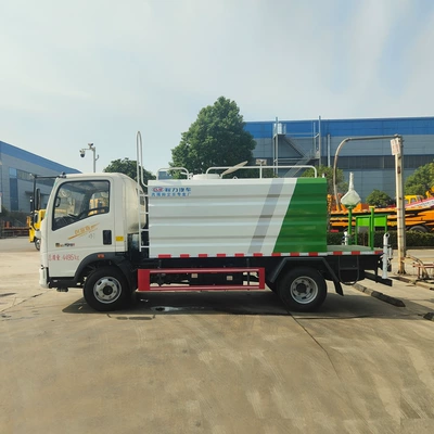 Sinotruk Howo Square Tank Sprinkler Suvarma maşınları