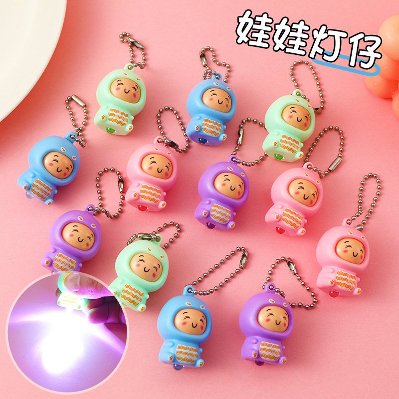 Accesorios de joyería de luces nocturnas de dibujos animados tridimensionales pequeños adornos creativos llaveros colgantes de fiesta lindos juguetes acrílicos