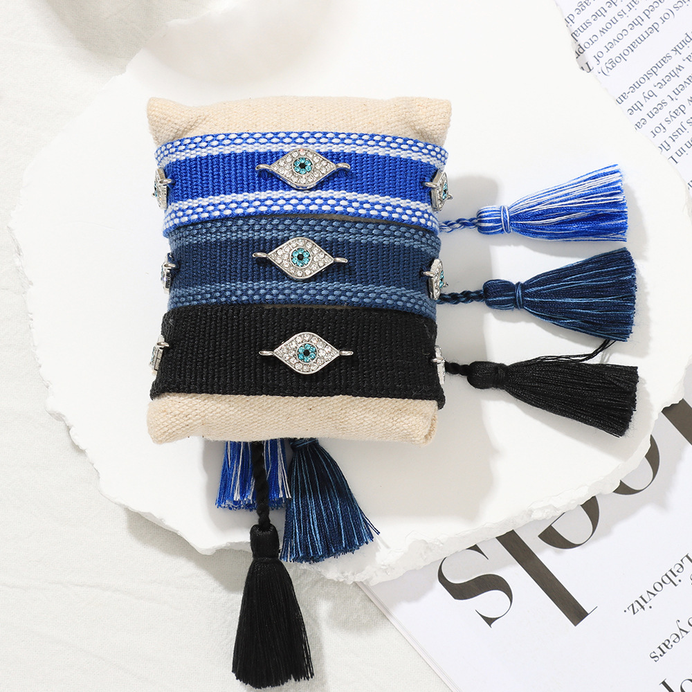 10g Weight Rhinestones Inlay Material Bracelets Classification Polyester Chain Material 1 Piece Quantity Holiday, Daily Occasion Polyester Material Devil's Eye, Heart Shape Pattern Unisex Gender Tassel, Braid, Inlay Design Casual Style Casual Devil's Eye Heart Shape Rhinestones Polyester Wholesale Bracelets 11