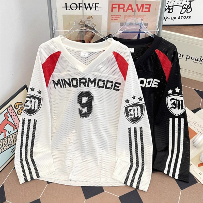 American Retro Niche Design V-Neck Loose Long-Sleeved Sports Jersey Style T-Shirt for Men European and American High-End Tops for Women American Retro Niche Design V-Neck Loose Long-Sleeved Sports Jersey Style T-Shirt for Men European and American High-End Tops for Women