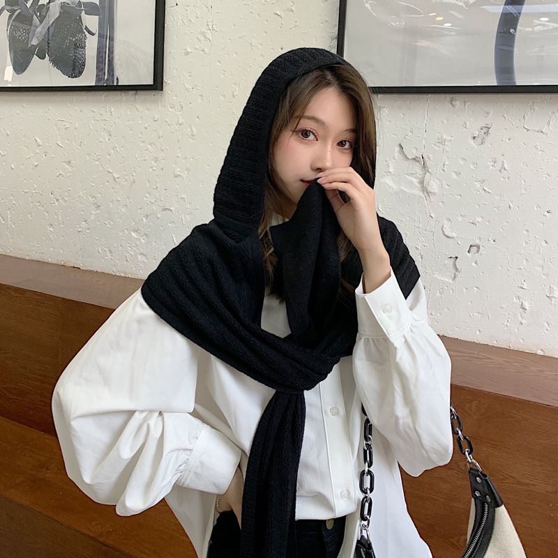 Estilo coreano nuevo chal de punto de las mujeres Otoño e Invierno bufanda de lana sombrero de una sola pieza ropa exterior color sólido mantón del Cabo en stock