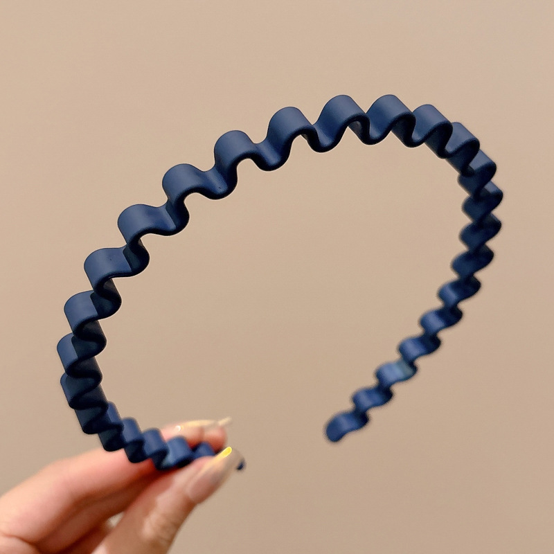 simple ondulado esmerilado banda de cabello mujer lavado facial maquillaje especial para presionar la tarjeta de cabello antideslizante banda de cabello temperamento con dientes toque de cabello