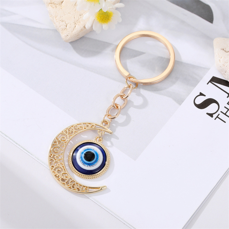 Fashion Alloy Inlaid Eye Shaped Keychain Gold Plated Bag Pendant Accessories display picture 3