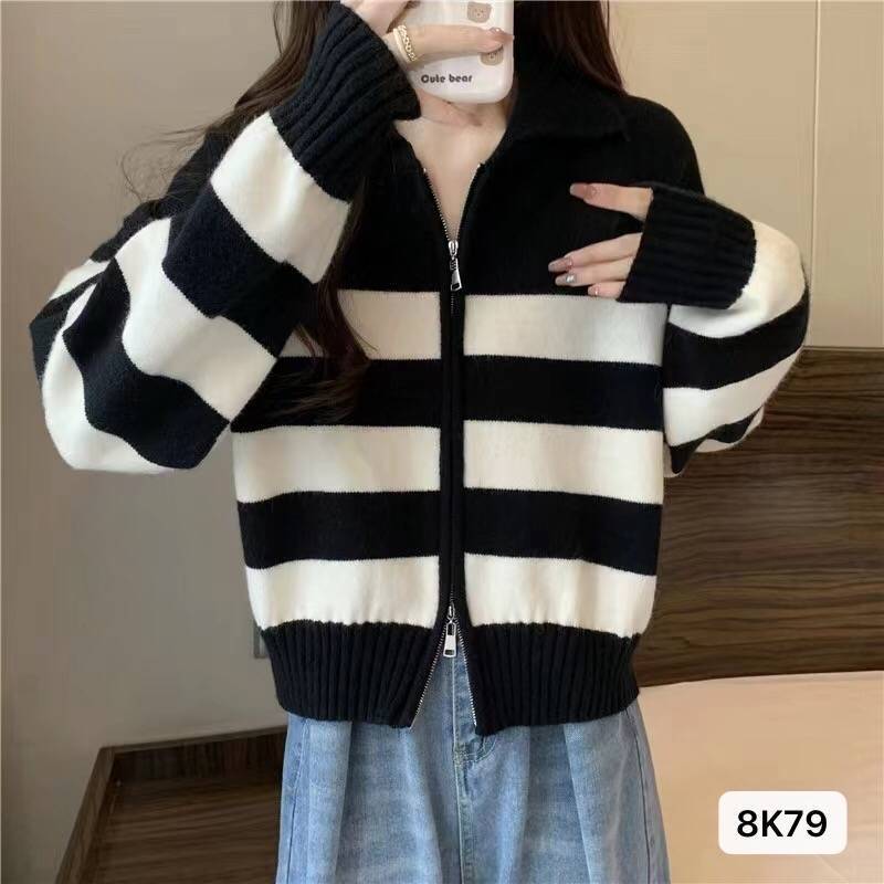 Plus size striped knitted sweater women's autumn and winter chubby girl high-grade inner bottoming shirt design double-headed zipper top Plus size striped knitted sweater women's autumn and winter chubby girl high-grade inner bottoming shirt design double-headed zipper top