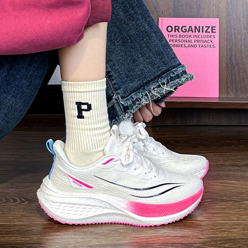 Super Soft and Vibrant Magenta Running Shoes, Lightweight Popcorn Running Shoes, Versatile Summer Sports Shoes for Students, Women's Shoes
