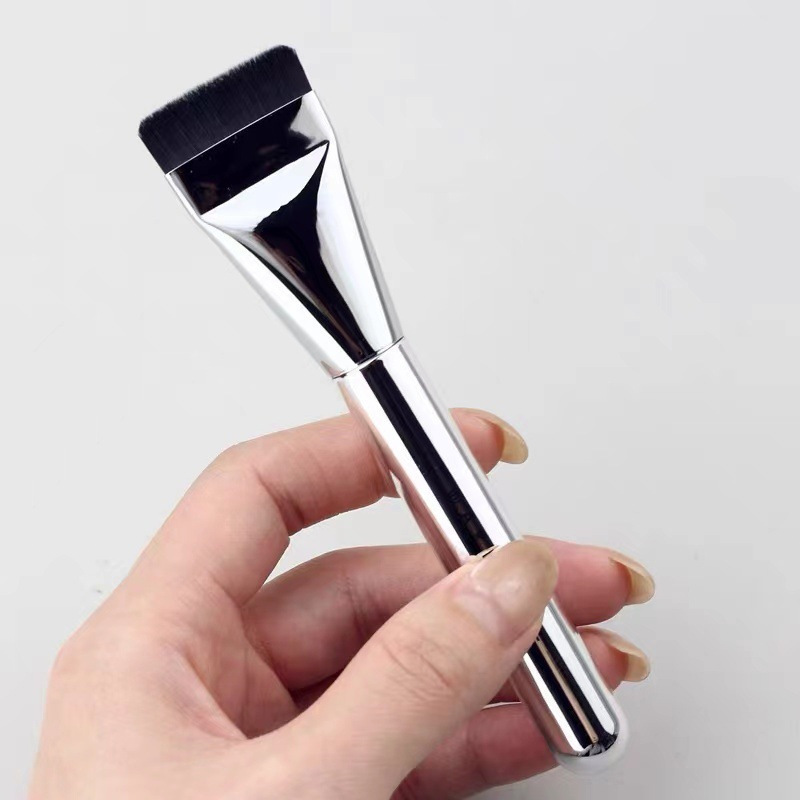 New Wake ultra-thin one-line foundation brush facial mask brush concealer brush flat head seamless powder beauty tools