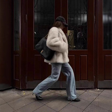 �羳���R�d�����¿����L��r�и�Ʒ�|���b�I�º���ëƤ������Ů�b