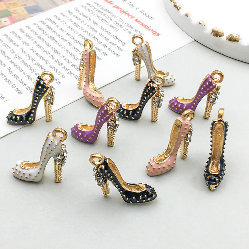 4g Weight Pendant Jewelry Making Type 16 * 18 mm Jewelry Making Size DIY Jewelry Accessories Classification 10 of Them, 4 in Black and 2 in Others Quantity Zinc alloy Material Enamel Design Lady Style 10 Of Them, 4 In Black And 2 In Others 16 * 18 Mm Zinc Alloy Pendant 6