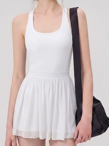Wholesale of cross-border yoga apparel: new summer styles, quick-drying sports tank tops, tennis skirts, and slimming fitness shorts for women, available for drop shipping