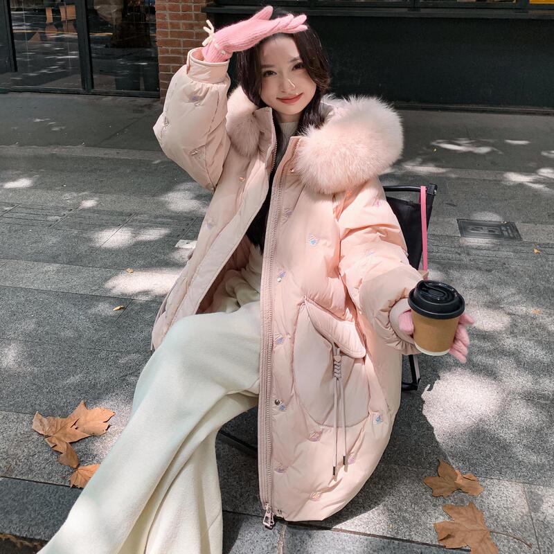 2024 new fat sister 300kg swan embroidery long plus fat plus size pregnant women down jacket female 2440 2024 new fat sister 300kg swan embroidery long plus fat plus size pregnant women down jacket female 2440