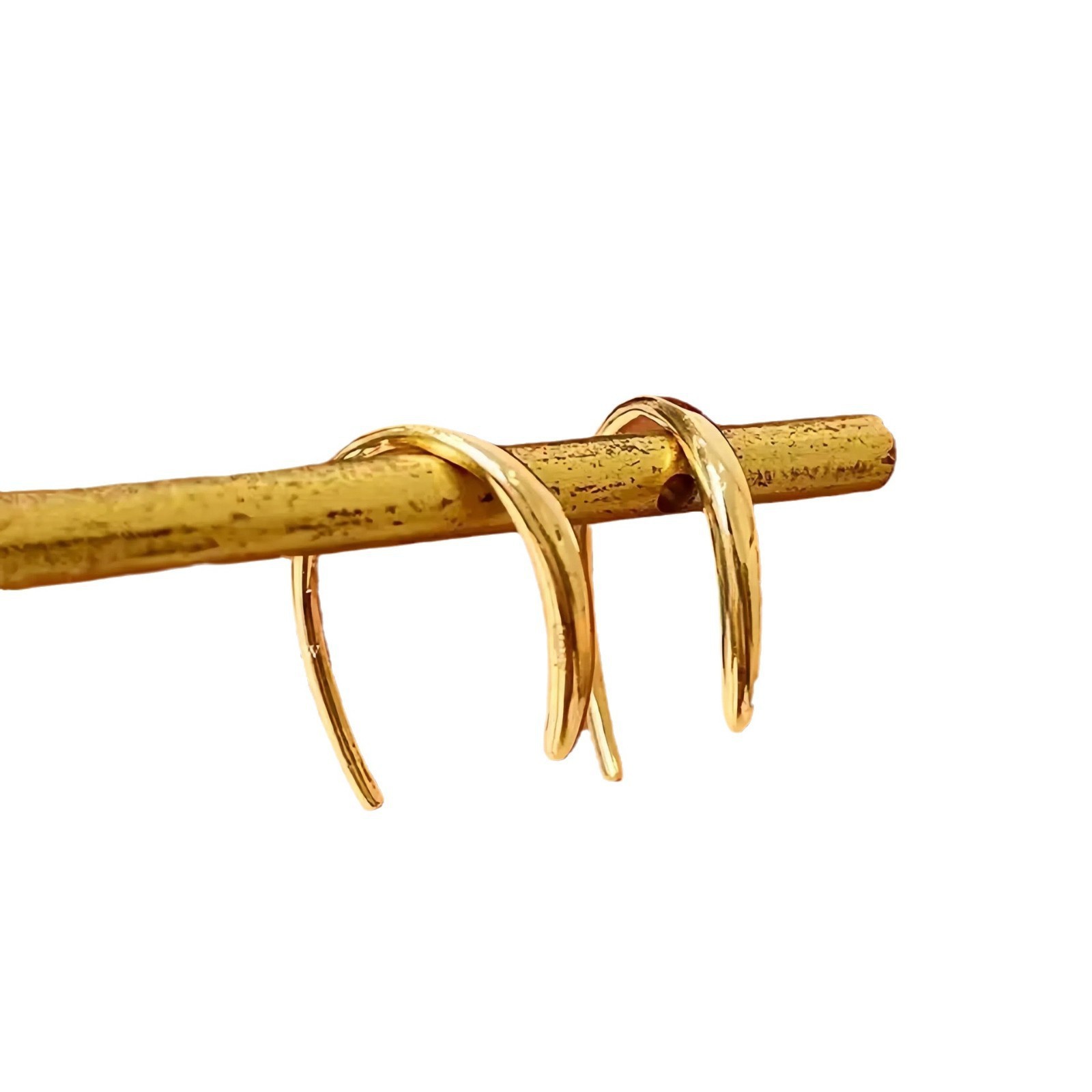 S925 plata esterlina chapado en oro de 14k simple gancho de orejas en forma de U para mujeres estilo de diseño estilo estilo estilo estilo personalidad de orejas versátil
