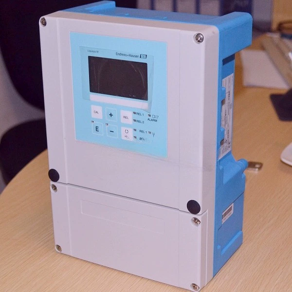 E + H мутность CUM253-TU0005-DX0015 измеритель передатчика CPM253-PR0105 датчик