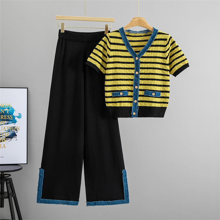 Elegant Stripe Knit Top With Wide-Leg Split-Hem Pants Set, Casual Chic Two-Piece Outfit For Women Versatile & Polished Design_ecoleips.com