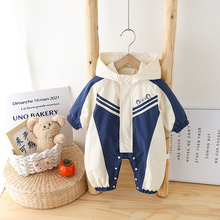 秋季婴儿衣服宝宝秋装外出服冲锋衣连体衣百天周岁婴幼儿外套哈衣