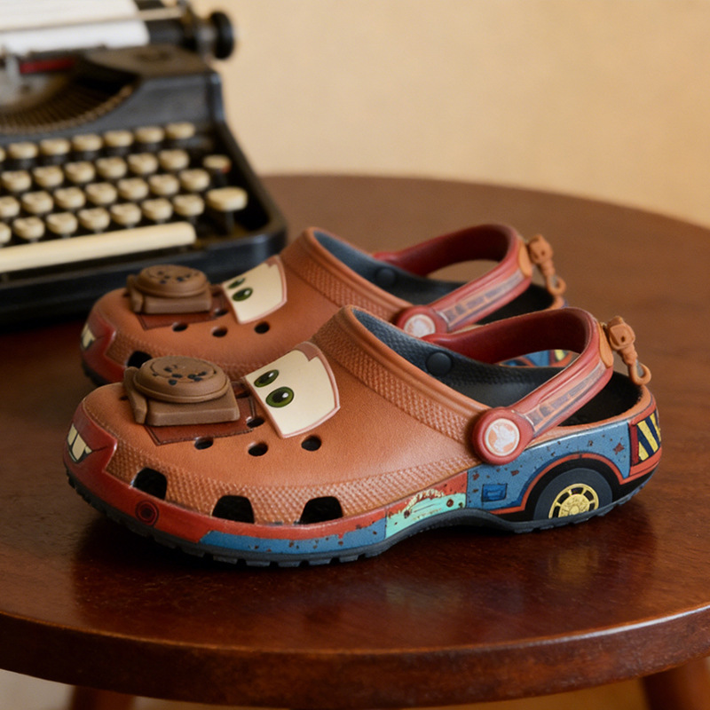 Lightning Mcqueen Cartoon Car Clogs Sandals Cars Beach Slippers for Men, Women, Adults, and Family Lightning Mcqueen Cartoon Car Clogs Sandals Cars Beach Slippers for Men, Women, Adults, and Family