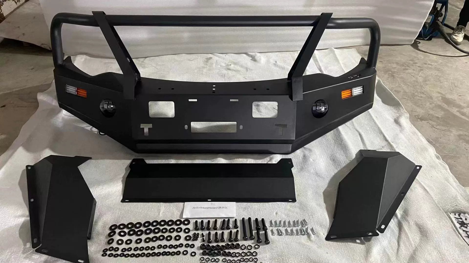 皮卡车前保险杠后保险杠适用于丰田HILUX REVO VIGO防撞护杠
