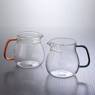 Crescent-Shaped Fair Cup with Filter, Thickened High Borosilicate Glass Tea Pitcher, Large Capacity, Integrated Handle, Tea Divider, Green Tea Pot
