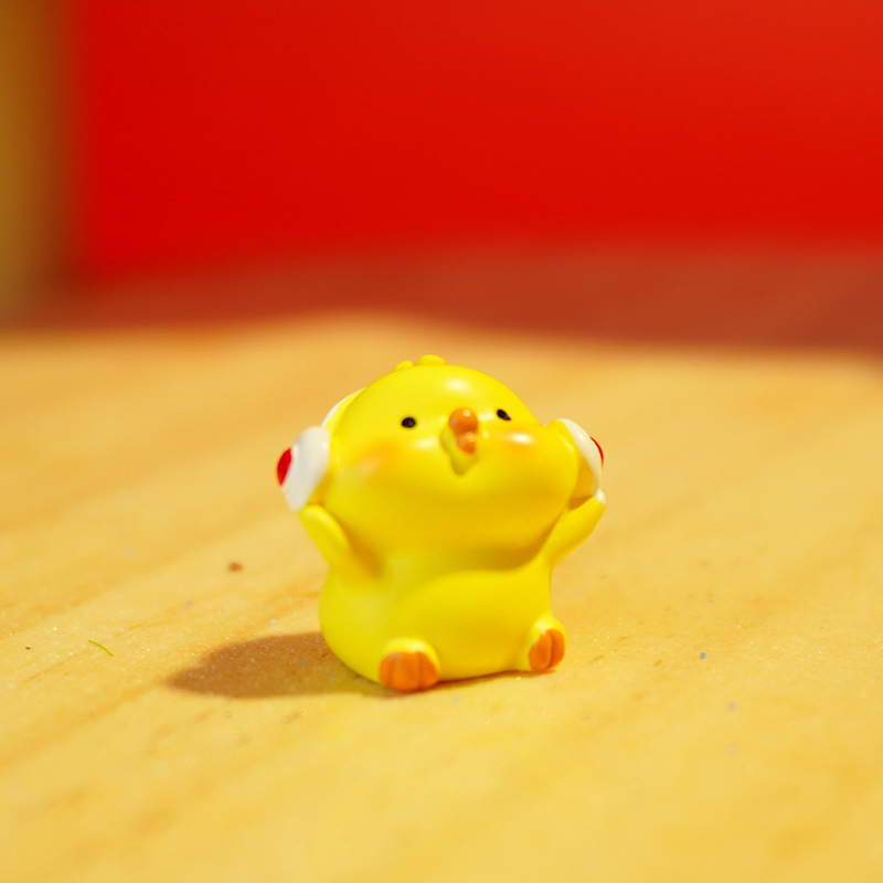 Accesorios de resina, muñecos lindos creativos, adornos de escritorio, adornos artesanales, adornos de micro paisajes, pollo amarillo pequeño
