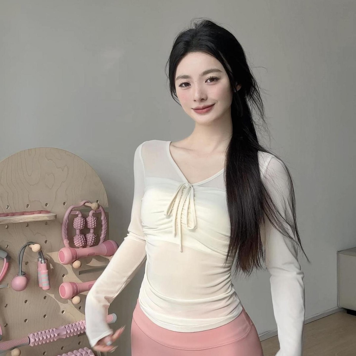 2025 Autumn and Winter Yoga Long-sleeved T-shirt Women with Chest Pad Autumn and Winter Slim-fit Slimming Professional Sports Pilates Top