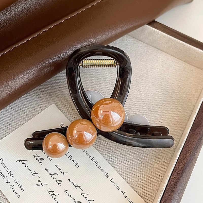 Elegante pinza de perlas de temperamento pinza de tiburón mediana pinza para el cabello mujer 2025 nuevo sombrero de clip de cabeza de sentido avanzado