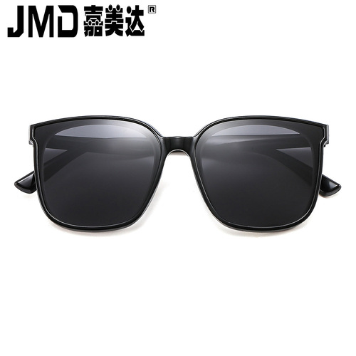 Prescription sunglasses for men's driving can be paired with X1 polarized sun glasses for women with degrees