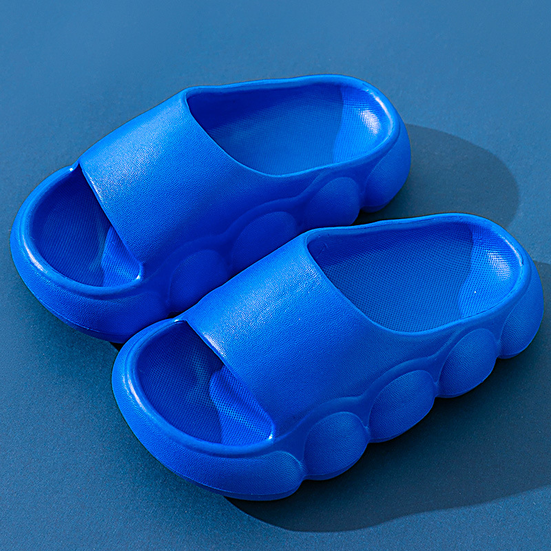 Zapatillas de Eva para niños Zapatillas de niñas de verano antideslizantes de fondo suave para niños ligeros para niños medianos y grandes zapatillas de dibujos animados para niños