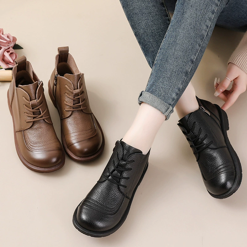 Головной слой коровьей кожи 2024 новые дикие одиночные сапоги плюс бархатные сапоги на низком каблуке ретро английский стиль кожаные круглые женские сапоги