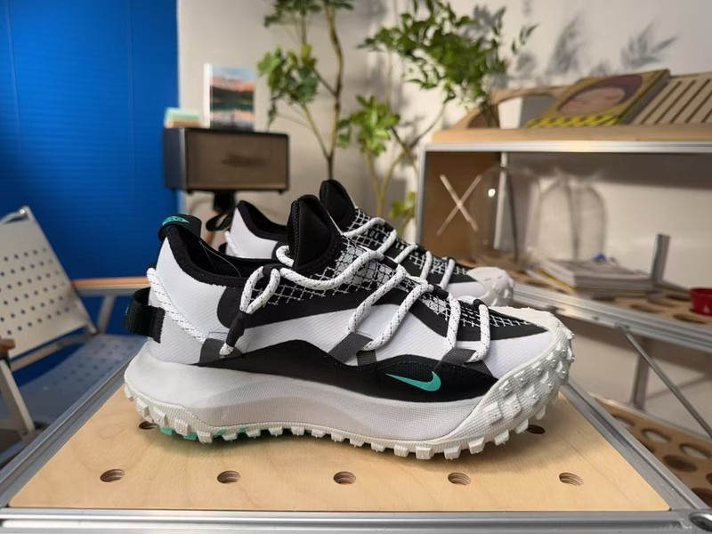莆田靴新しい ACG 屋外ハイキングシューズハイキングシューズ滑り止め防水反射機能クロスカントリー男性と女性のランニングシューズ|undefined