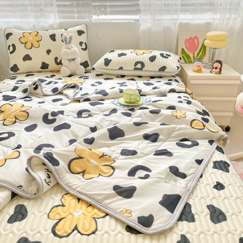 Juego de cuatro piezas de seda de hielo de verano, edredón fresco de verano, nuevo juego de cama de sábanas de látex de verano 2025