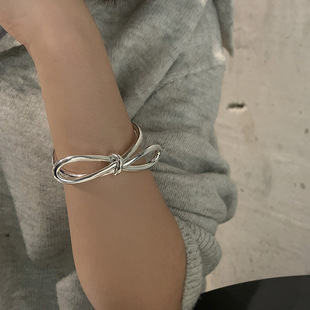 925���y�͹������C̩�y�����U�պ����Y���CŮ�_���֭h�䵭�L�r��