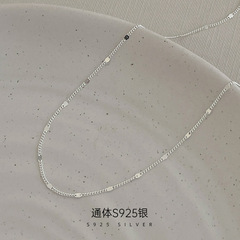 ガジュマルの木の下のS925銀の極めて簡単なフラッシュの素のチェーンのネックレスの女性の小さい大衆の百合は通勤して首のチェーンの新しい爆発のアクセサリーをかぶせます。