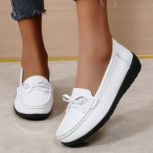 2024 spring and autumn new nurse shoes casual flat heel women's shoes bean shoes mother shoes beef tendon sole source manufacturers