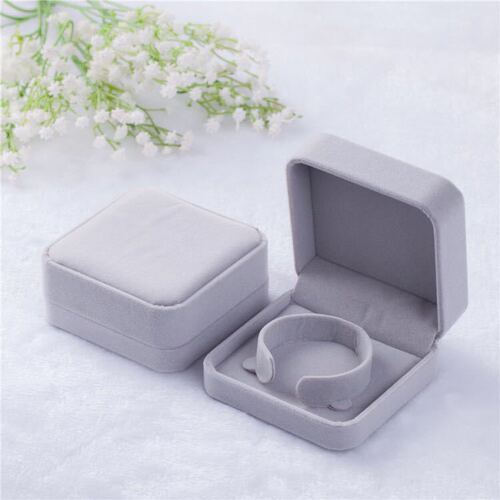 Manufacturer wholesale earrings, bracelets, necklaces, rings and jewelry boxes wholesale