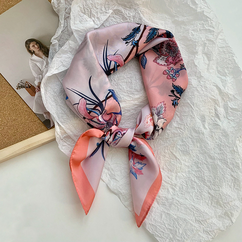 Bufanda de seda, bufanda cuadrada pequeña, sensación premium, nuevo estilo coreano, chal de seda de imitación dulce y fresco, bolso de flores, pañuelo en la cabeza, cinturón para el cabello