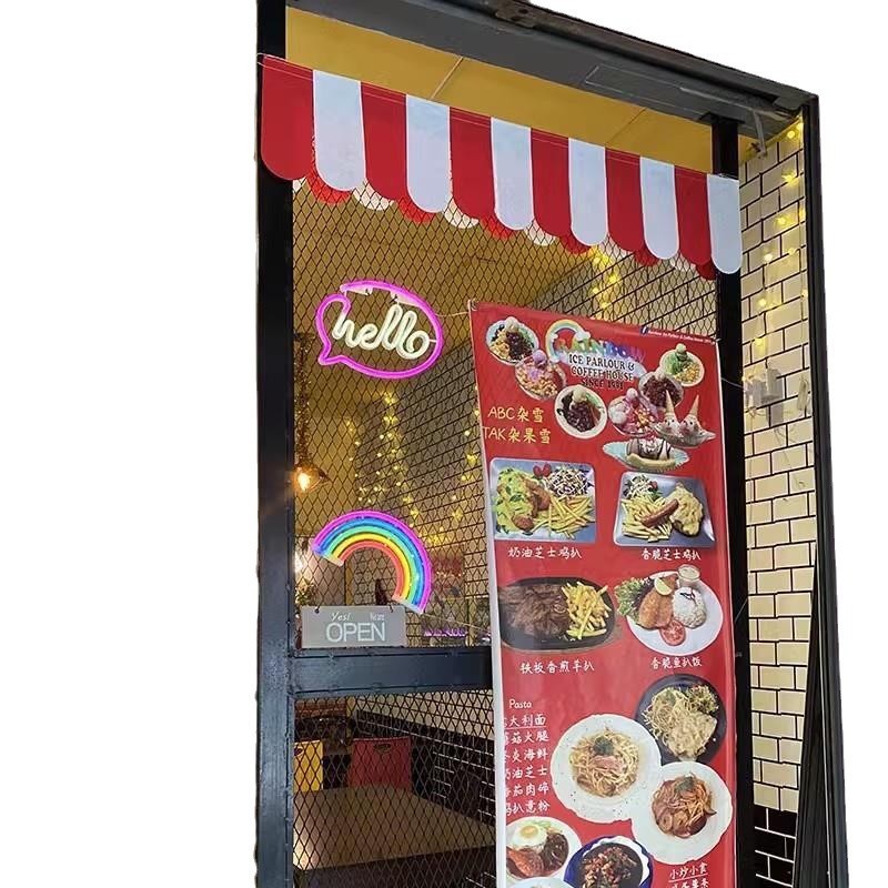クリスマスの赤と緑の旗、ショッピングモールの店頭カーテン、窓の装飾、雰囲気のある背景、クロスボーダー限定|undefined