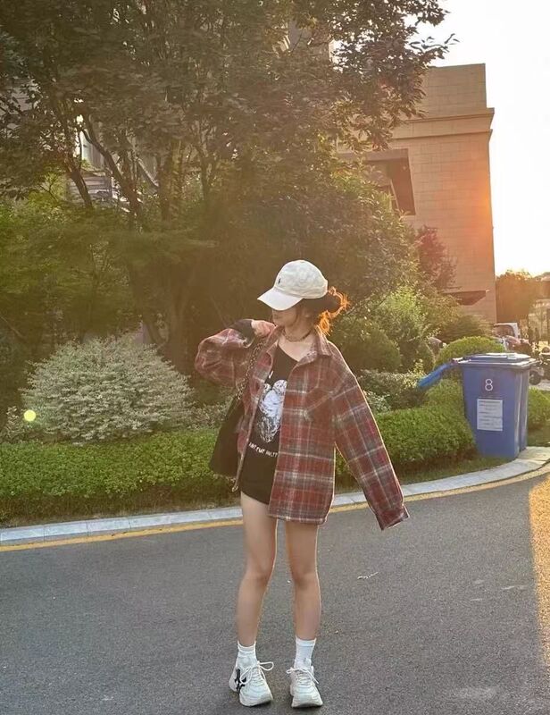 Melard Woolen Thick Plaid Shirt for Women, Autumn and Winter Coat with Unique Design, Loose Long-Sleeve Retro Baseball Jacket Melard Woolen Thick Plaid Shirt for Women, Autumn and Winter Coat with Unique Design, Loose Long-Sleeve Retro Baseball Jacket