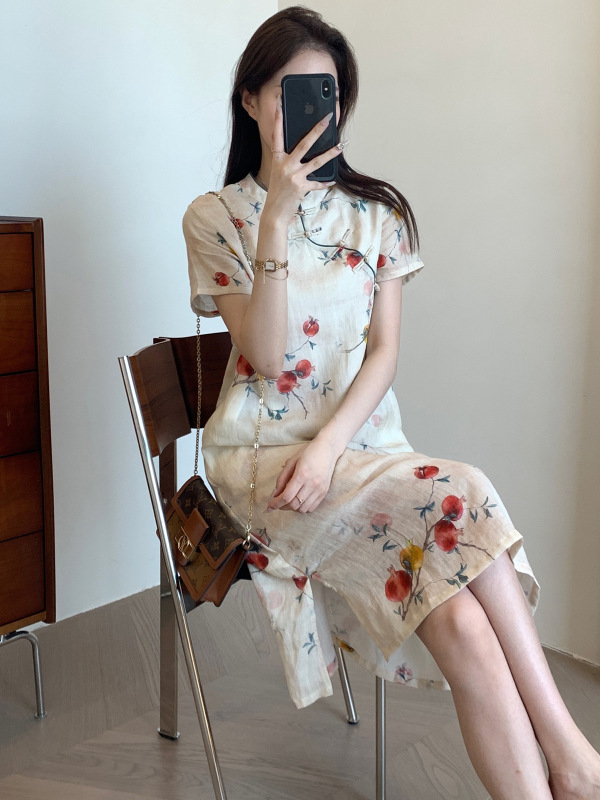 軽量ラミー新中国風スタンドカラーベベル前立てボタンザクロプリントチャイナドレス夏 G052411|undefined