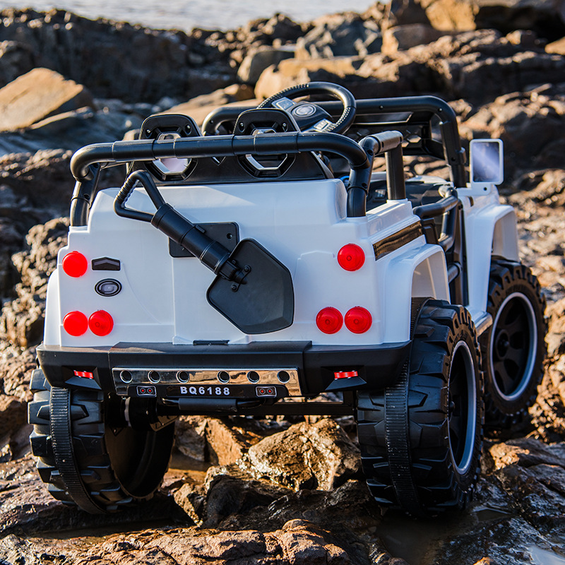 Nuevo coche eléctrico para niños portátil de control remoto para niños vehículo todoterreno coche de juguete para bebés cochecito eléctrico de cuatro ruedas