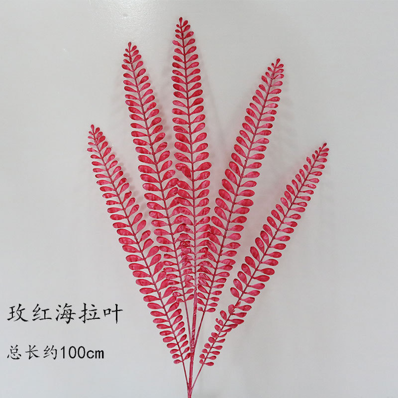 Rosa roja hoja de ensalada