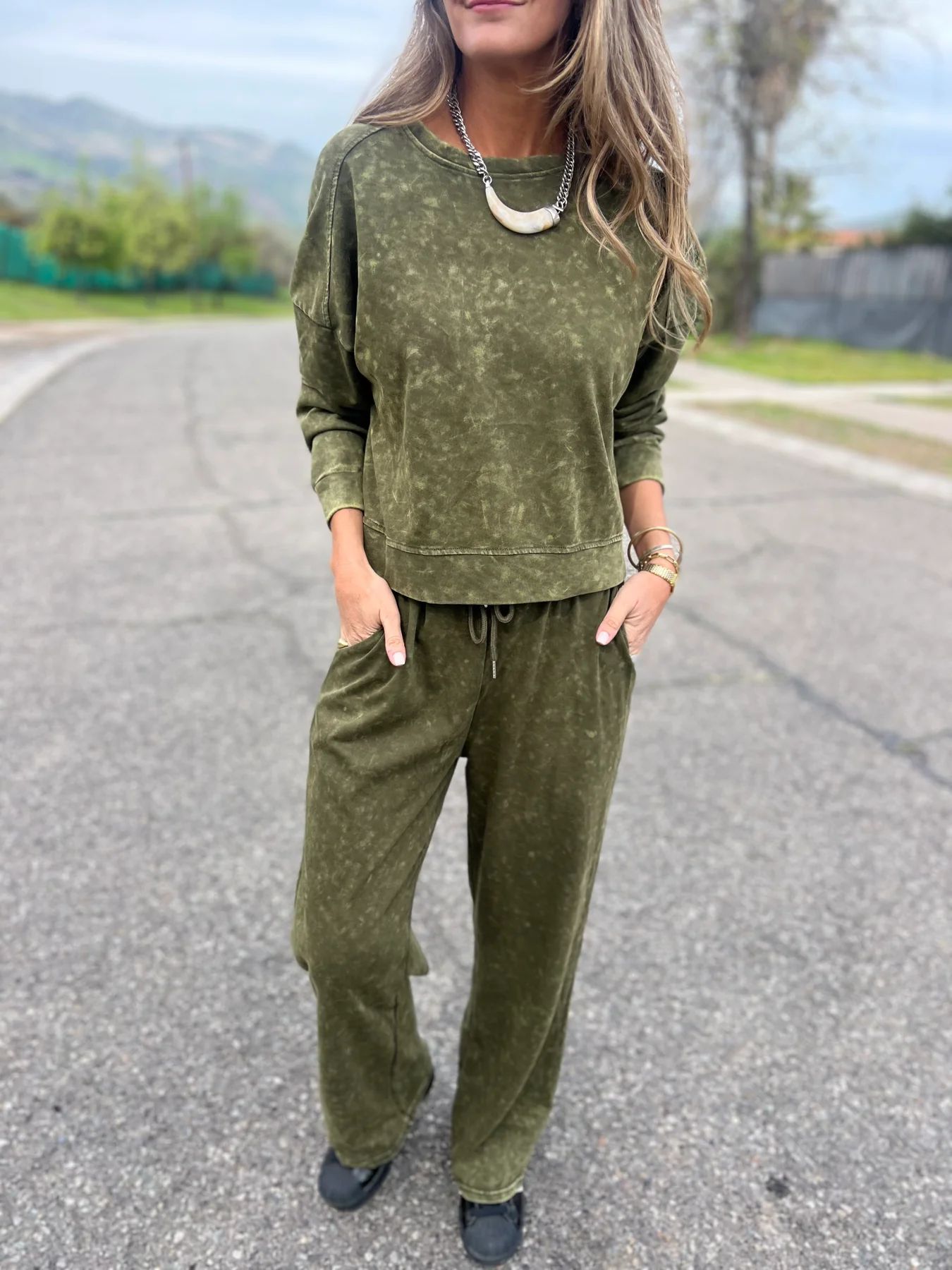2025 European And American Cross-Border Hot-Selling New Autumn Winter Women's Casual Versatile Lace-Up Round Neck Long_ecoleips.com