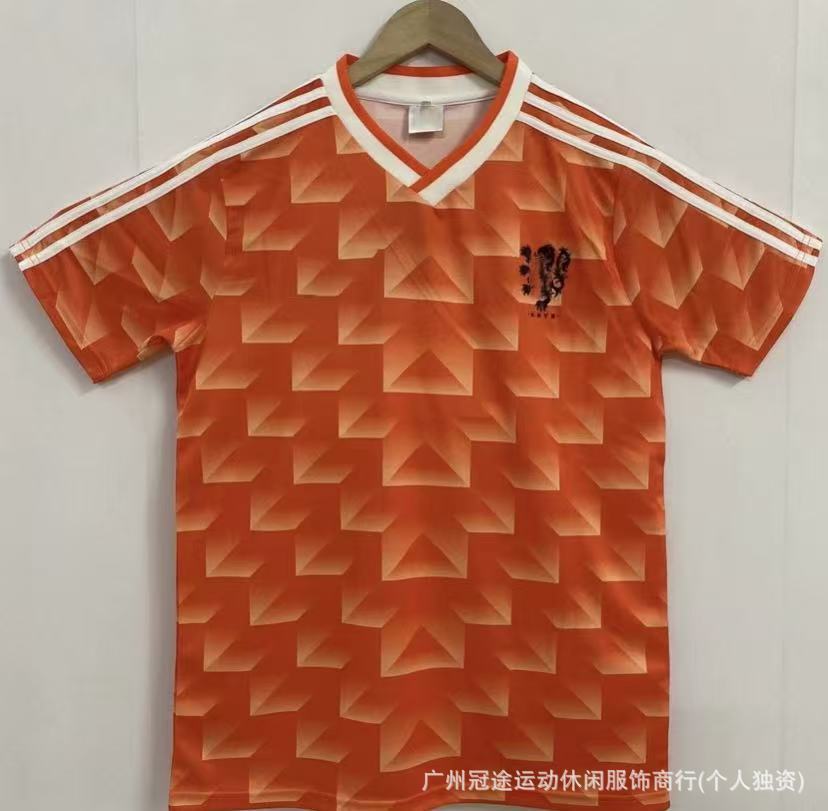 Camiseta de fútbol retro transfronteriza Old Collector Club Real Madrid Manchester United AC camiseta de fútbol de manga corta y larga se puede imprimir.