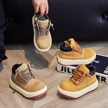 儿童真皮鞋子2025秋季新款男童休闲时尚马丁靴女童大头Q版时装靴